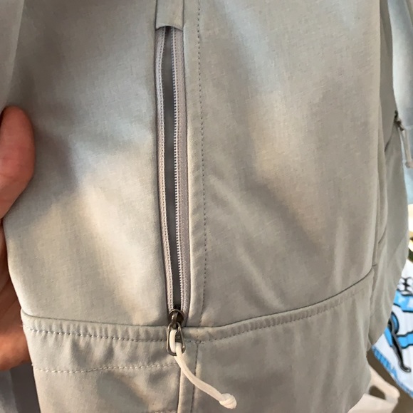 Women’s North Face jacket - Picture 6 of 9